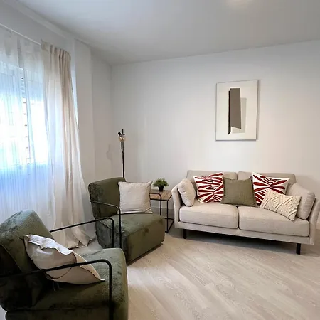 Apartment Amazing Center - Optional Parking *