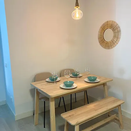 Apartment Amazing Center - Optional Parking *